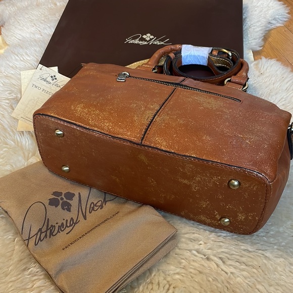 PATRICIA NASH crossbody tote Provencal Embroidery Collection and scarf set - Picture 2 of 4